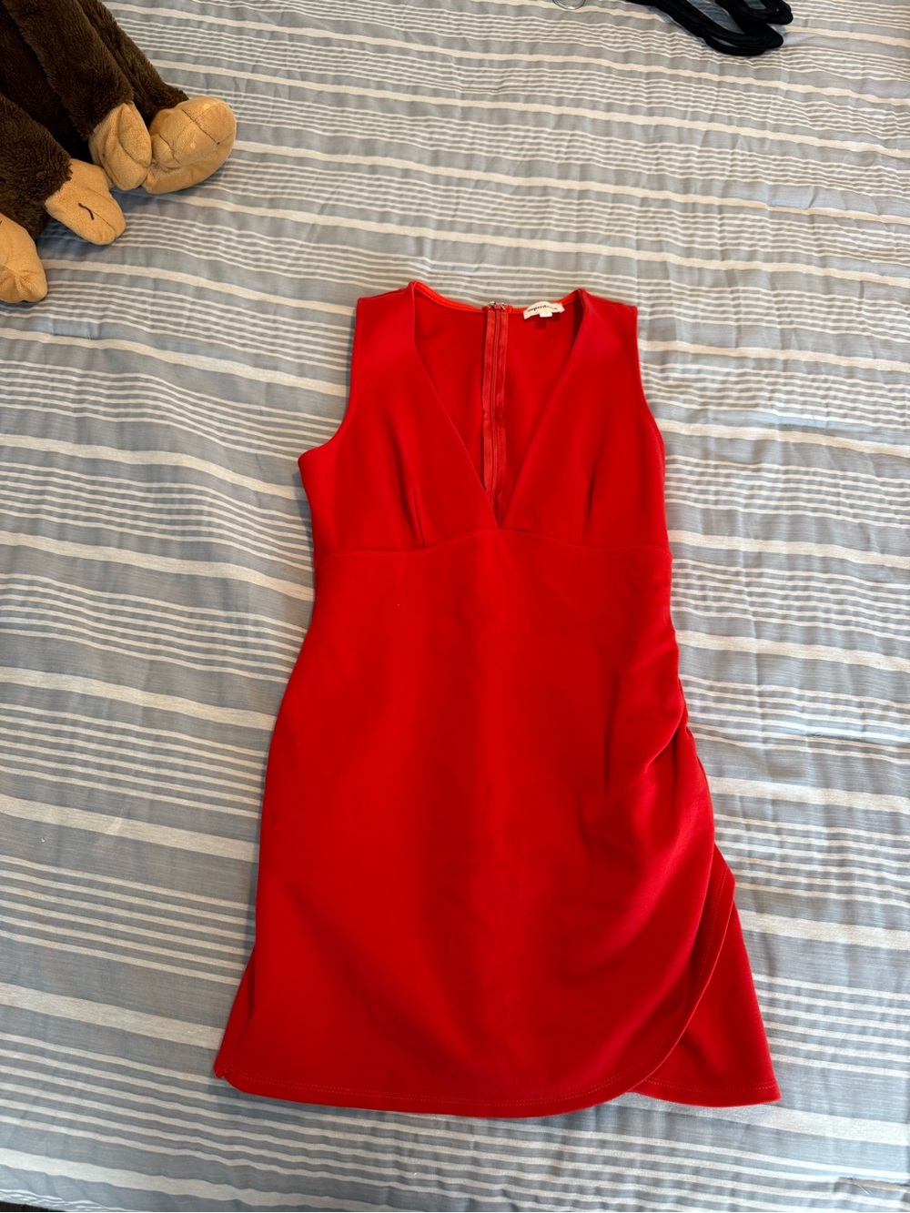 superdown Red V-Neck Sleeveless Mini Dress